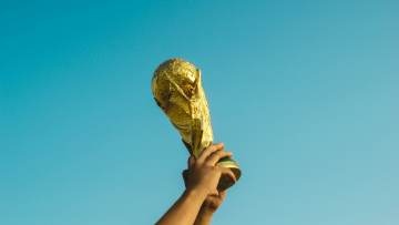 重磅长约锁定未来！恩里克正式续约巴黎圣日耳曼至2030年（配图示意）